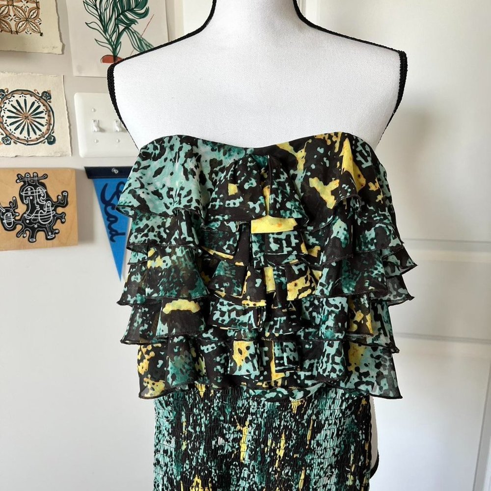 Strapless XOXO ruffle and roosh top - Picture 1 of 4